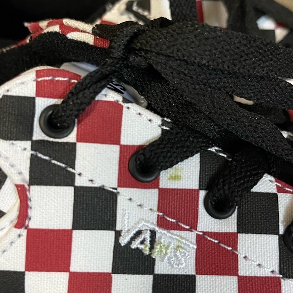 Vans Black and Red Checkerboard Sneaker Youth Size 7 Women’s Size 8.5 - Picture 9 of 9